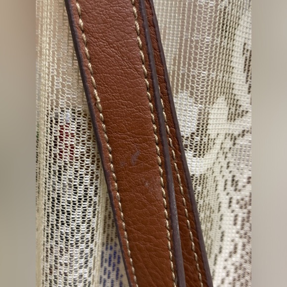 GAL FLORAL CANVAS & FAUX LEATHER SHOULDER BAG - Picture 13 of 13